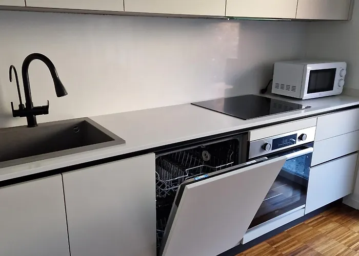 Tra E Monti Apartament *