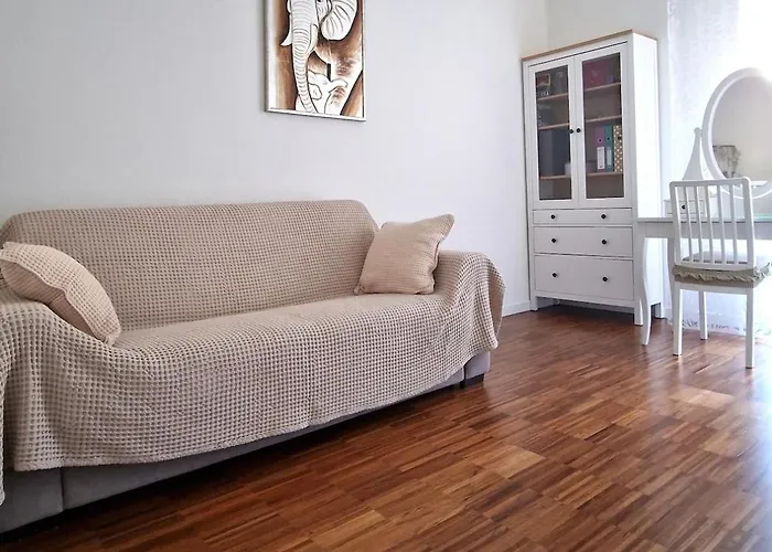 Tra E Monti * לקו